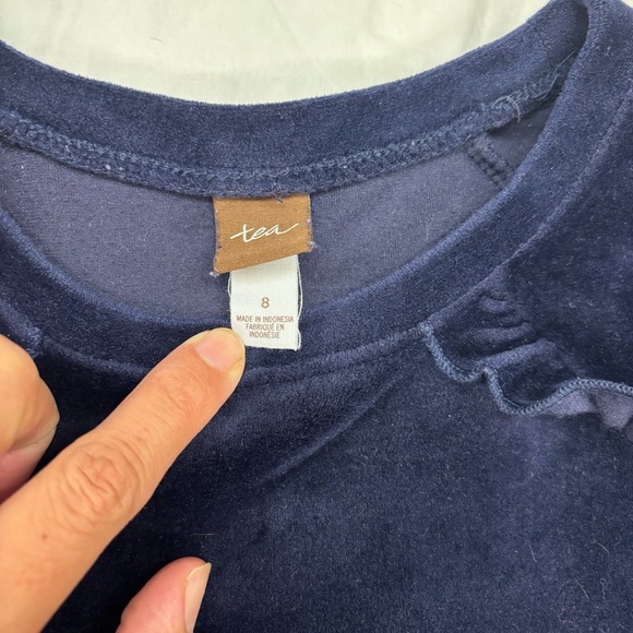 Tea Collection Navy Blue Velour Long Sleeve Top Size 8 VGUC - Picture 2 of 4